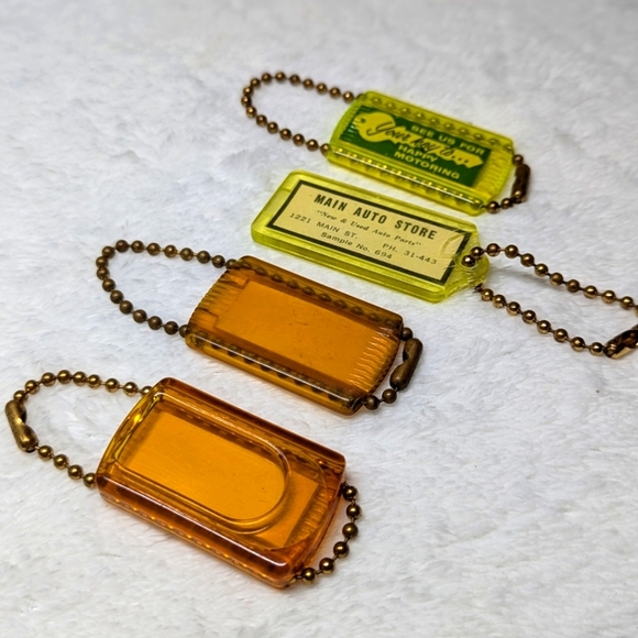 Vintage 1950's Keychain/Luggage Tags Set - of 4 Total - Picture 3 of 3